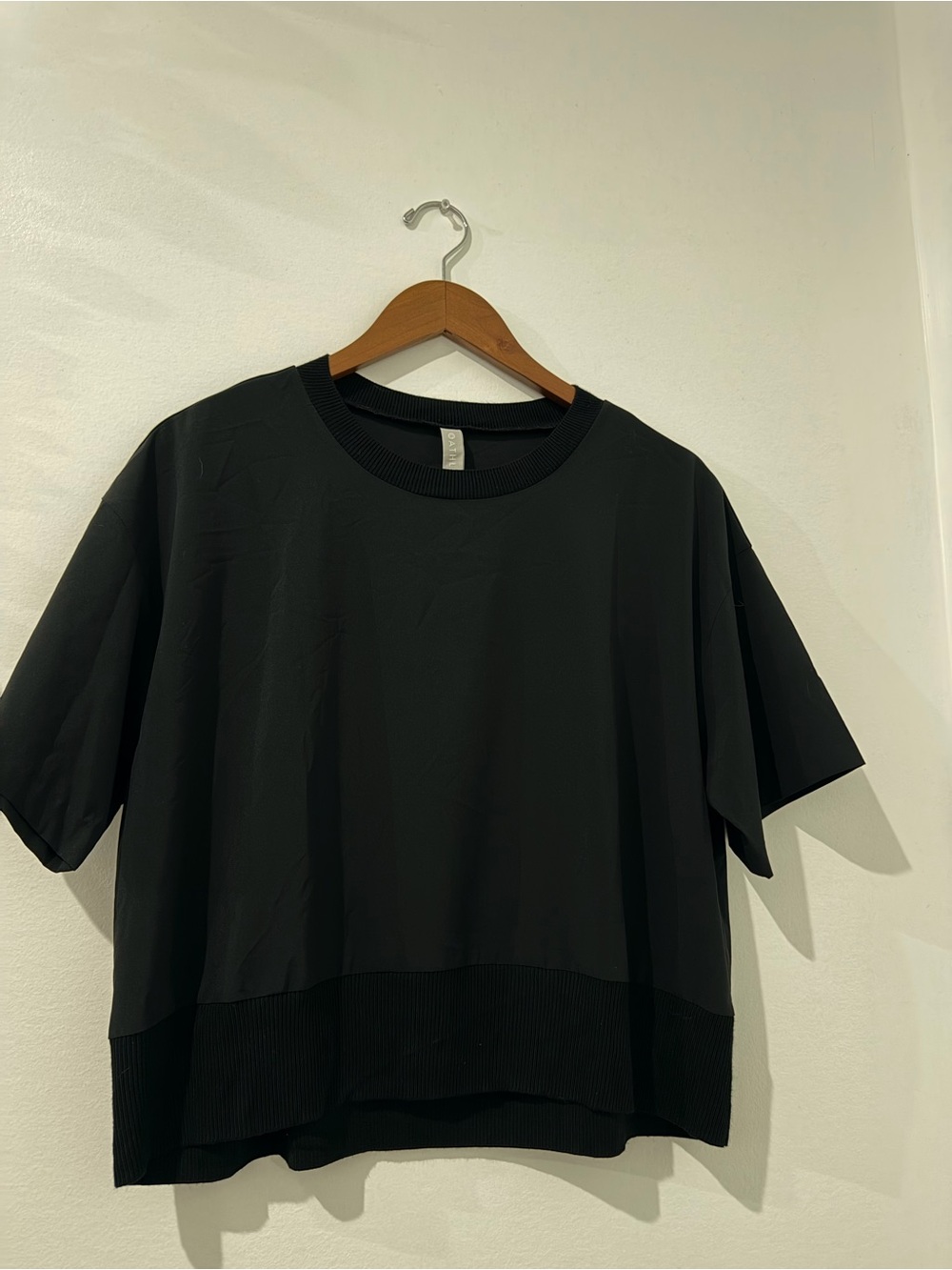 Athleta Black Boxy Short-Sleeve Tee with Ribbed Trim